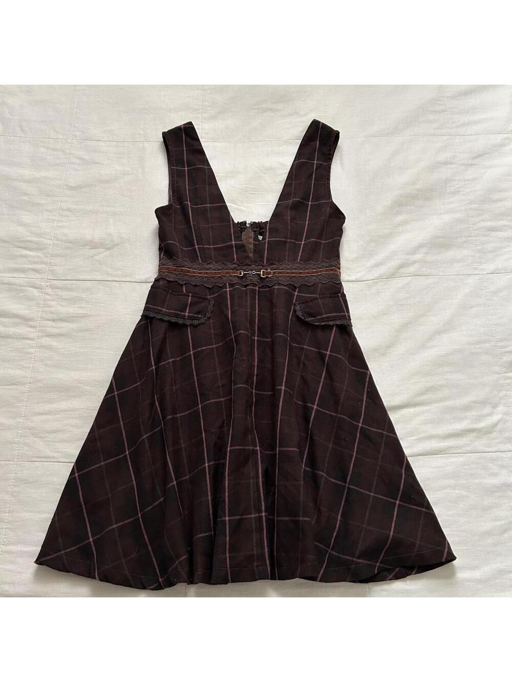 Axes Femme brown plaid v neck dress with lace trim and pockets Size medium